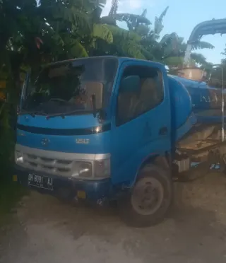 Foto Air Tangki 5000 liter - Timotius Boitelan