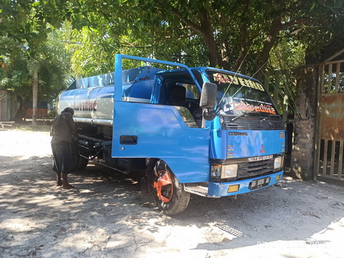 Foto Air Tangki 5000 liter - Bapa Goris Tangki