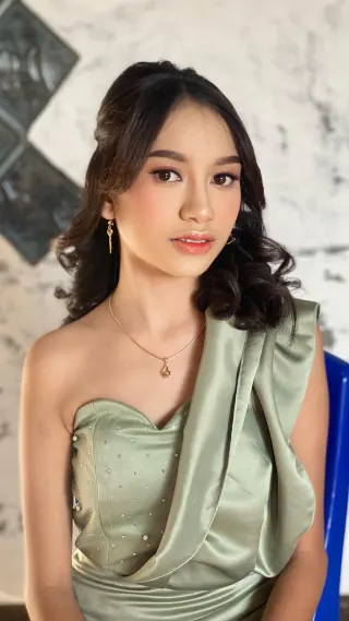 Foto Tia Makeup Kupang