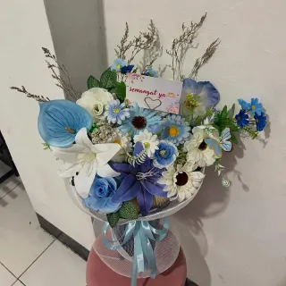 Foto Kupang Bucket - Buket Bunga dan Hadiah
