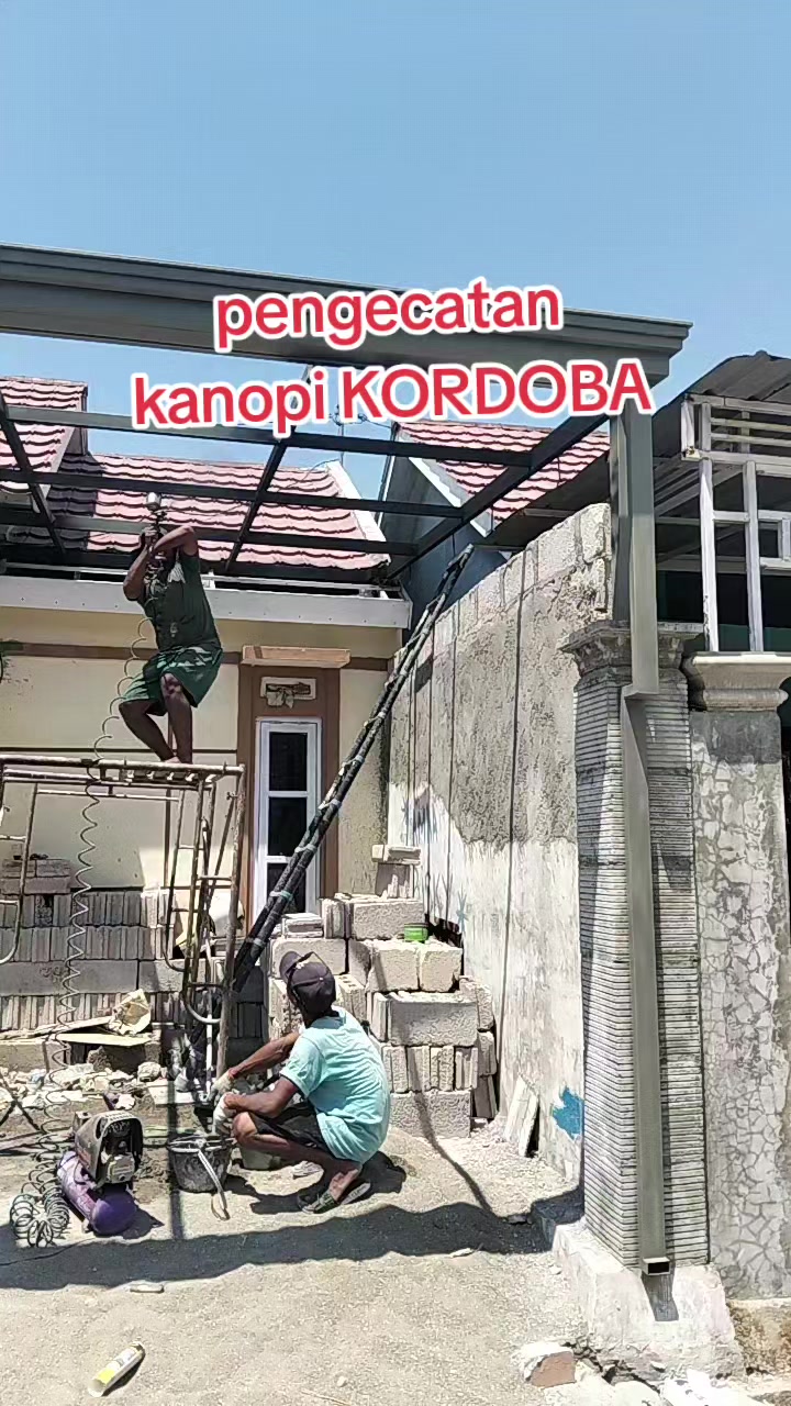 Foto Kuli Bangunan Kupang